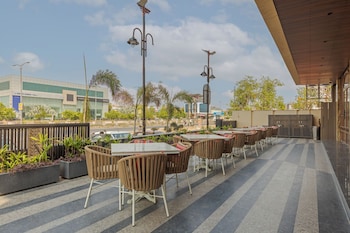 hotel royal bagh opposite city park