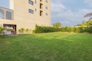 hotel royal bagh opposite city park