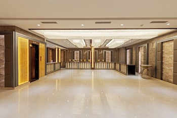 hotel royal bagh opposite city park