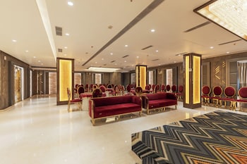 hotel royal bagh opposite city park