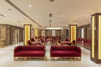 hotel royal bagh opposite city park