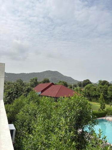 radha kunj resort