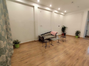 Mahakumbh Paryatan - Luxury Stay,,3 star