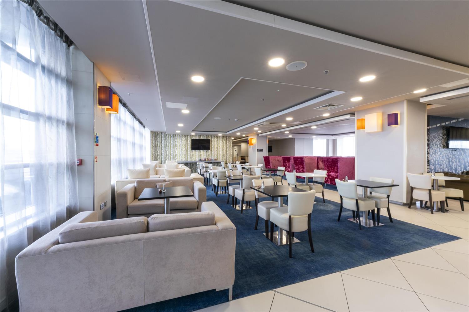 hampton by hilton liverpool john lennon airport