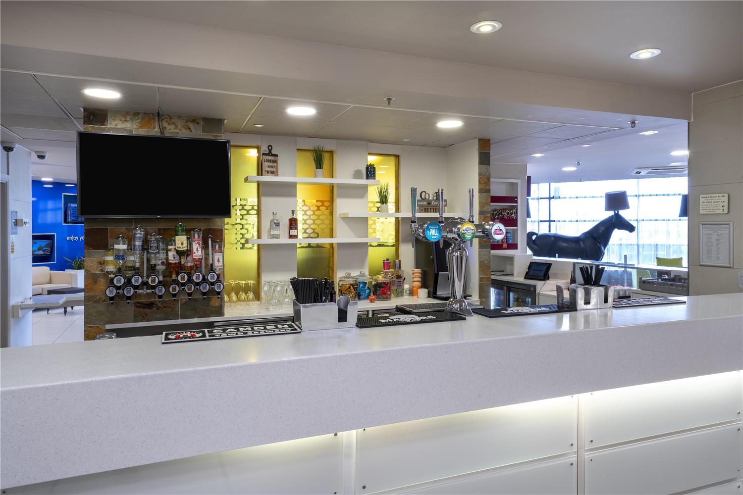 hampton by hilton liverpool john lennon airport
