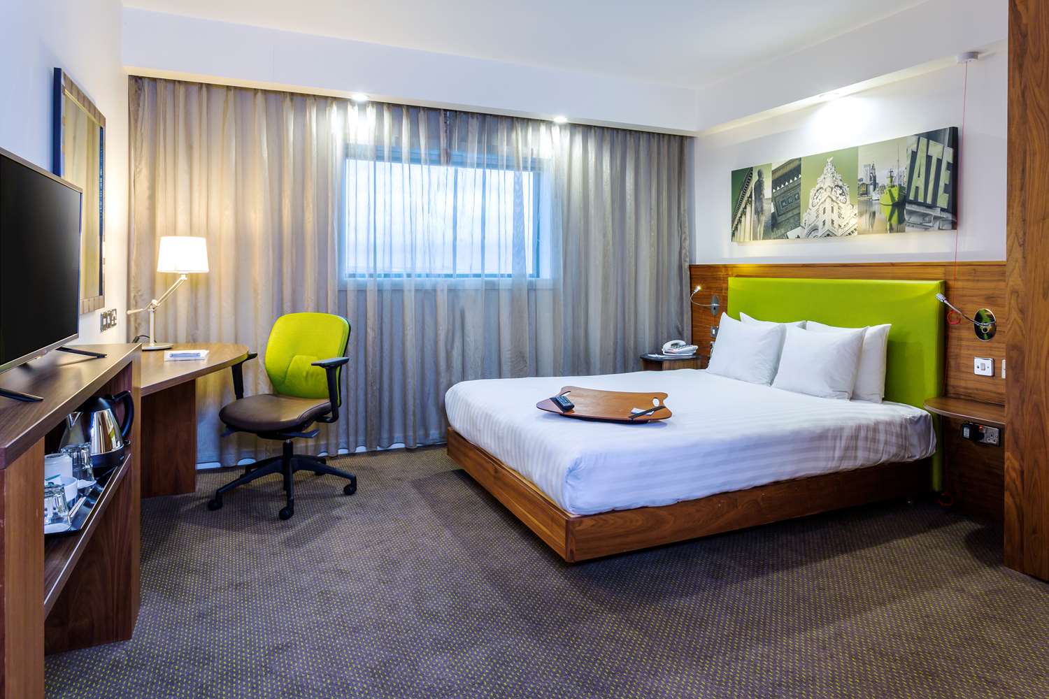 hampton by hilton liverpool john lennon airport