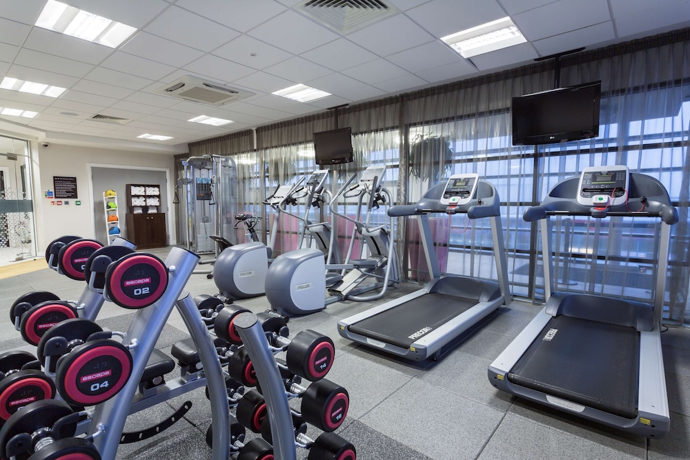 hampton by hilton liverpool john lennon airport
