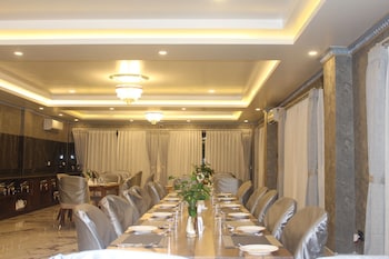Drukgyal Twin Tower Hotel,,4 star