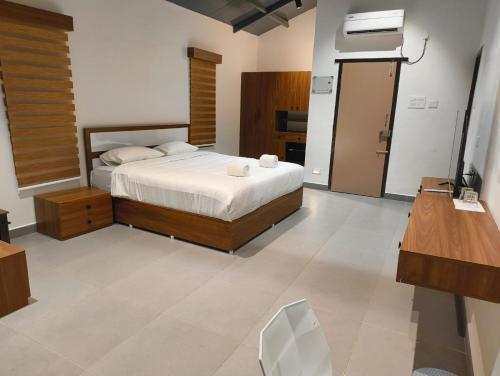 Pulicat Lake View Resort,,3 star