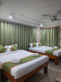 hotel pariwar mahal