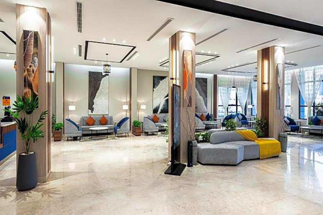 al qasr hotel suites corniche