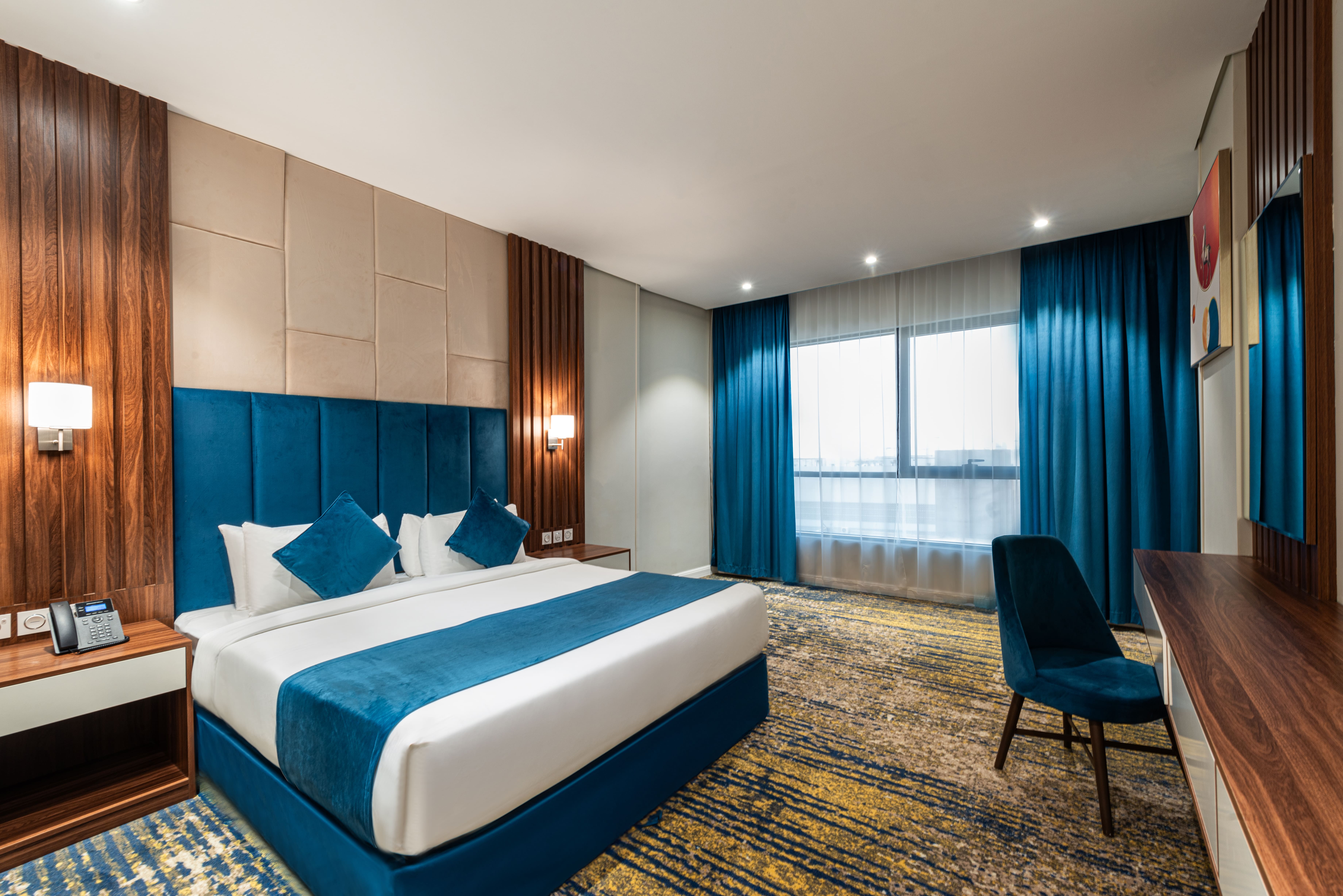 al qasr hotel suites corniche