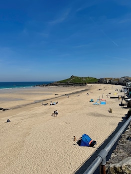 st ives
