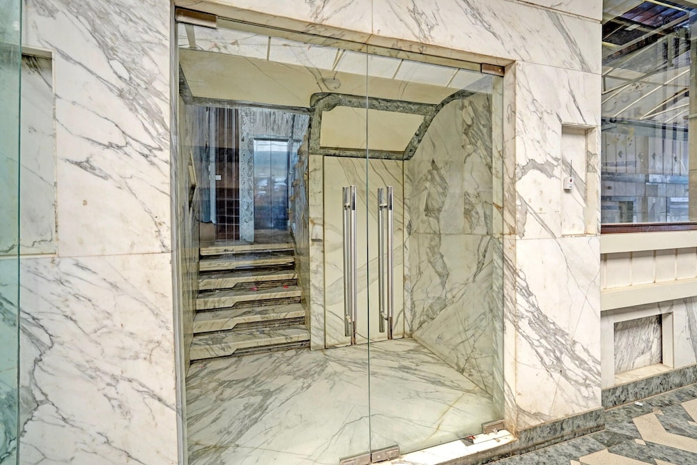 palette swaroop nagar formerly shanti kutir