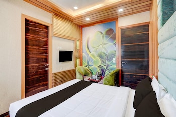 palette swaroop nagar formerly shanti kutir