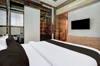 palette swaroop nagar formerly shanti kutir