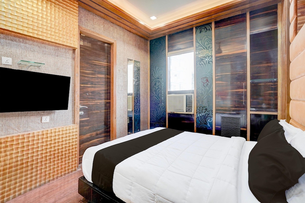 palette swaroop nagar formerly shanti kutir