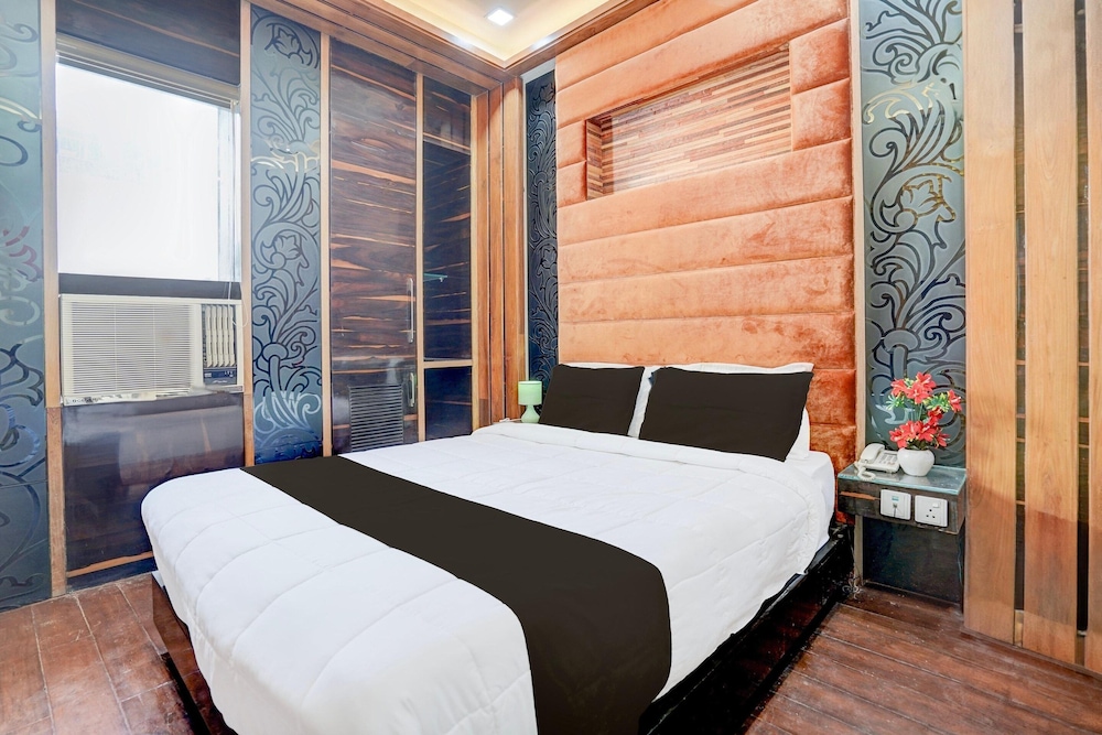 palette swaroop nagar formerly shanti kutir