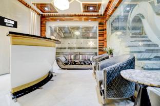 palette swaroop nagar formerly shanti kutir