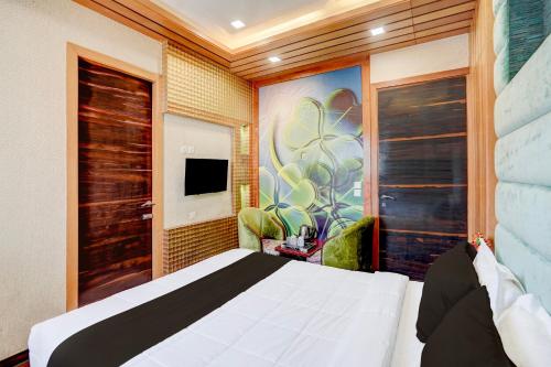 Palette Swaroop Nagar Formerly Shanti Kutir,,5 star