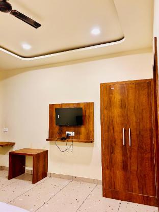 Hotel Royal Rukmani,,3 star