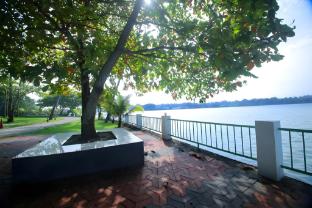 ripples backwater resort kollam