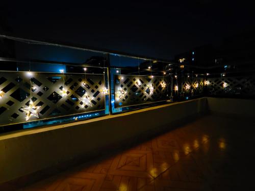 The Spotlight,,3 star