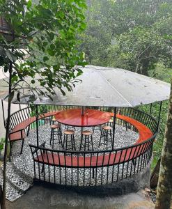 hunters hideout resort