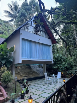 hunters hideout resort