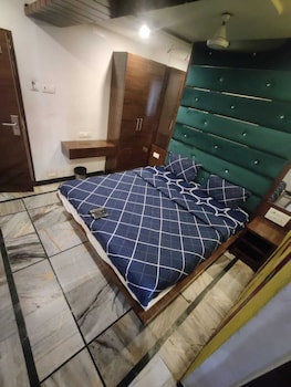 aayush residency