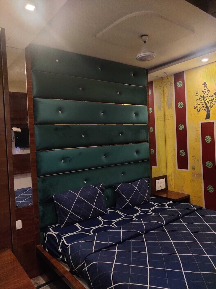 aayush residency