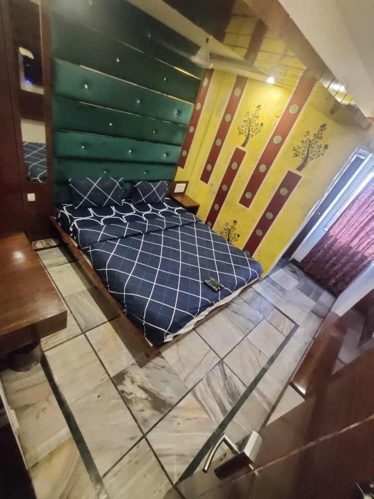 aayush residency