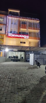 hotel suryavanshi palace