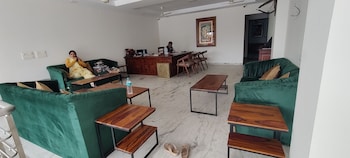 hotel suryavanshi palace