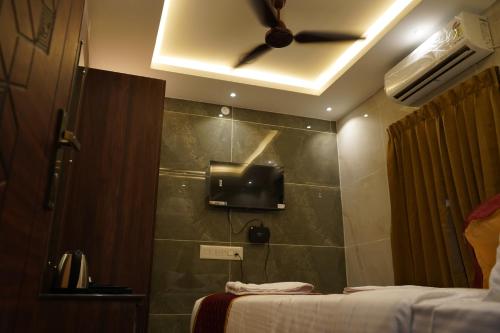 Golden Dawn Residency,,3 star