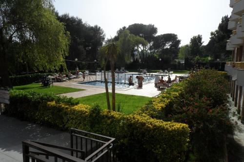 aparthotel las mariposas