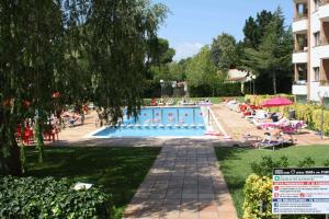 aparthotel las mariposas