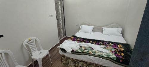 Vaibhav Lakshmi Inn,,3 star