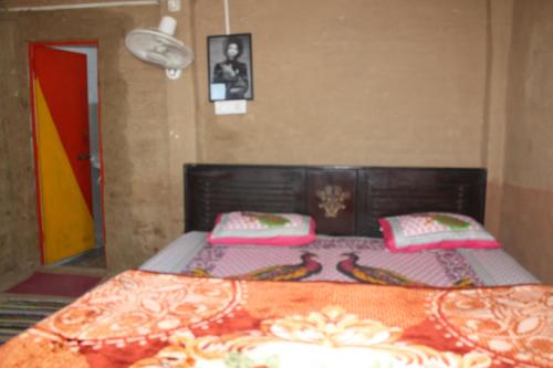 11 gaon mudhouse homestay