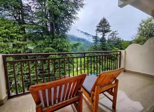 celebriti inn by london vista hotels old manali