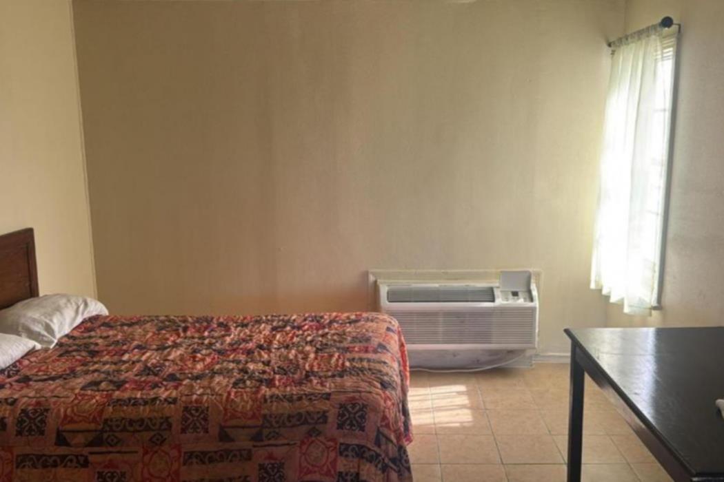 cole manor motel by oyo love field market center