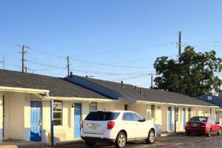cole manor motel by oyo love field market center