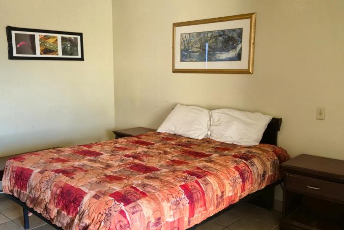 cole manor motel by oyo love field market center