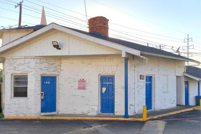 cole manor motel by oyo love field market center
