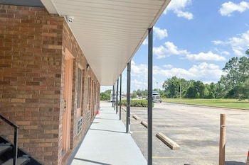 Louisville Inn By Oyo Louisville Municipal Airport,,3 star