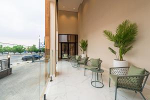 rhenium hotel