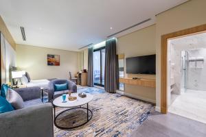 rhenium hotel