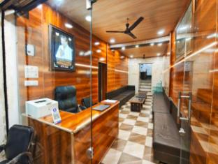 hotel om palace near mahankal mandir