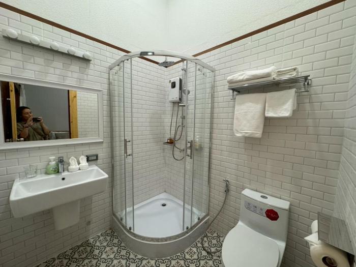 mornery the riverside