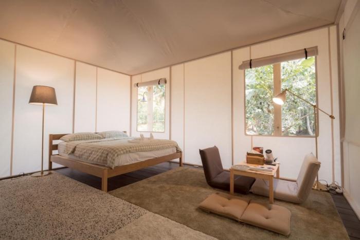 mornery the riverside